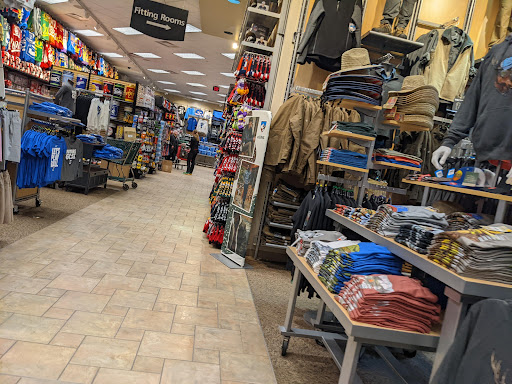 Sporting Goods Store «SCHEELS», reviews and photos, 17202 Davenport St, Omaha, NE 68118, USA