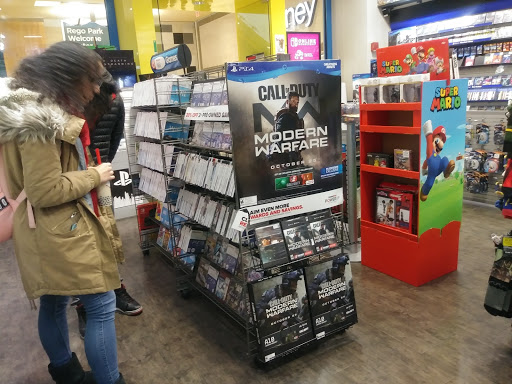 Video Game Store «GameStop», reviews and photos, 90-15 Queens Blvd #1105, Elmhurst, NY 11373, USA