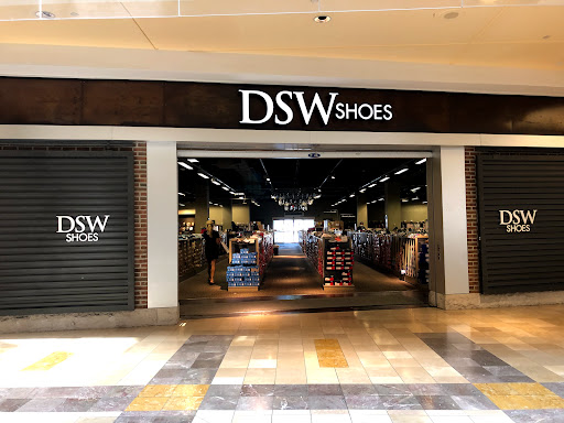 Shoe Store «DSW Designer Shoe Warehouse», reviews and photos, 640 W Dekalb Pike, King of Prussia, PA 19406, USA