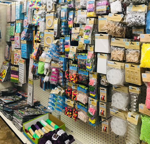 Dollar Store «Dollar Tree», reviews and photos, 5817 N Figueroa St, Highland Park, CA 90042, USA