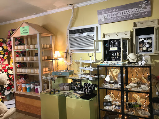 Florist «Sunshine Flowers», reviews and photos, 241 E Main St, Lebanon, TN 37087, USA