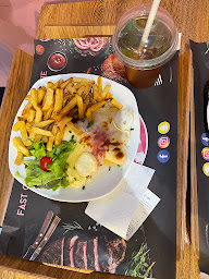 Photo n°74 de French Cantine (Creil Saint Maximin) à Saint-Maximin ()