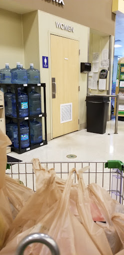 Supermarket «Publix Super Market at Daniels Crossing», reviews and photos, 6900 Daniels Pkwy Ste 19, Fort Myers, FL 33912, USA