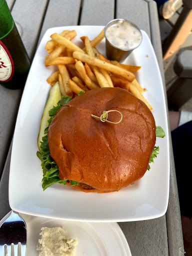 Restaurant «Horizons Restaurant & Lounge», reviews and photos, 4888 N Broadway, Geneva, OH 44041, USA