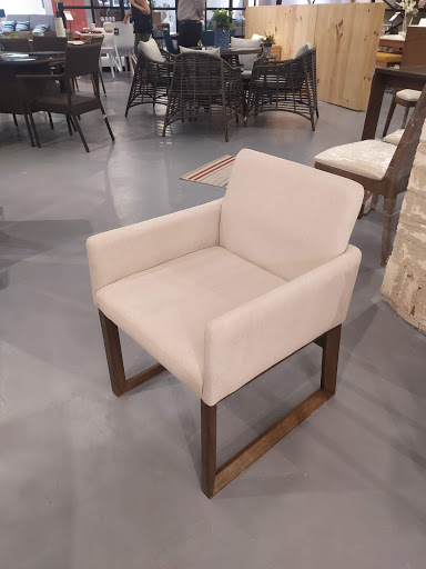 Muebles y Accesorios - La Concepción