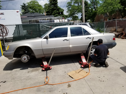 Auto Repair Shop «Chicago Discount Tires», reviews and photos, 3101 Mannheim Rd, Franklin Park, IL 60131, USA