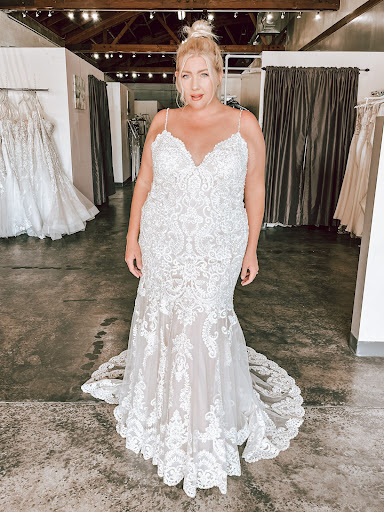 Bridal Shop «Strut Bridal Salon - Sizes 12+», reviews and photos, 4264 Atlantic Ave, Long Beach, CA 90807, USA