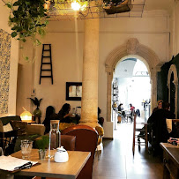 Atmosphère du Café Black Bird Coffee à Marseille - n°19