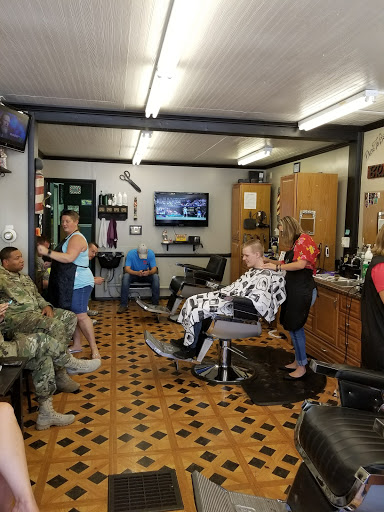 Barber Shop «Jefferson St. Barber Shop», reviews and photos, 153 E Jefferson St, Franklin, IN 46131, USA
