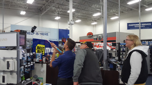 Electronics Store «Best Buy», reviews and photos, 27 Faunce Corner Rd, North Dartmouth, MA 02747, USA