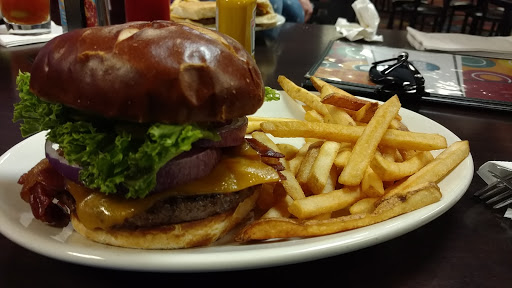 Bowling Alley «BAM! Ultimate Entertainment Center», reviews and photos, 478 E 16th St, Holland, MI 49423, USA