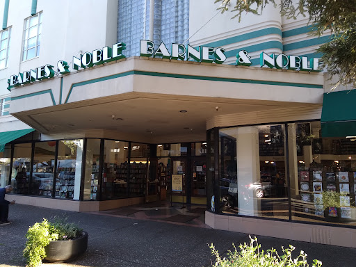 Book Store «Barnes & Noble», reviews and photos, 700 4th St, Santa Rosa, CA 95404, USA