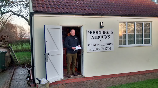 Mooredges Airguns & Country Clothing