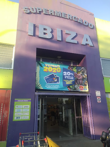 Opiniones de Estacionamiento Supermercado Ibiza en Canelones - Aparcamiento