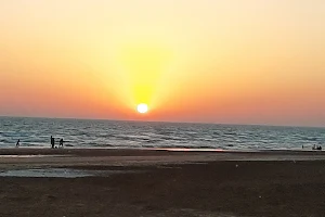 ساحل گناوه image