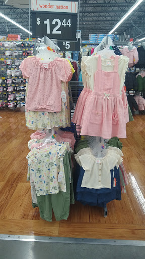 Supermarket «Walmart Supercenter», reviews and photos, 612 E Main St, Hohenwald, TN 38462, USA