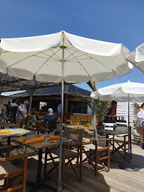 Atmosphère du Restaurant Bambou Palm Beach à Saintes-Maries-de-la-Mer - n°3