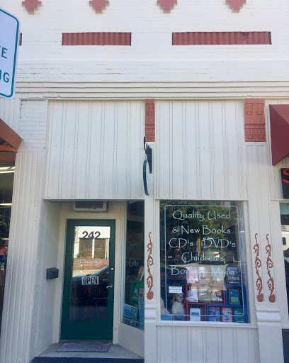 Used Book Store «Joy of Books», reviews and photos, 242 N Main St, Hendersonville, NC 28739, USA
