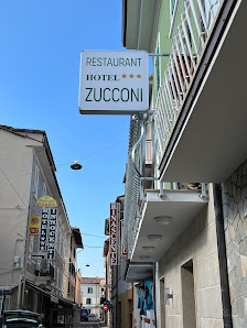 Hotel Zucconi Via V. Gioberti, 8, 51016 Montecatini Terme PT, Italia