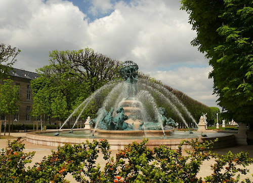 attractions Fontaine des Quatre-Parties-du-Monde Paris