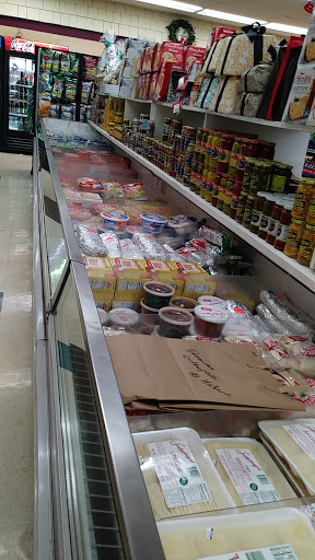 Gourmet Grocery Store «Luigi and Giovanni», reviews and photos, 3601 Chapel Rd, Newtown Square, PA 19073, USA