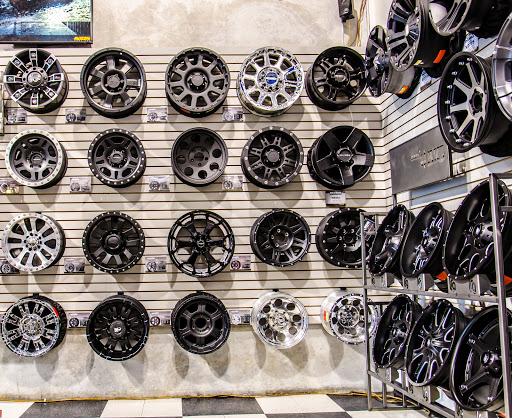 Truck Accessories Store «4 Wheel Parts - Thomas University - Miami Gardens, FL», reviews and photos, 3383 NW 167th St, Miami Gardens, FL 33056, USA