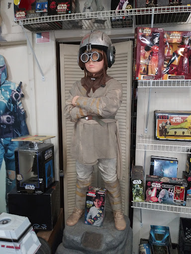 Comic Book Store «Atomic Comics Emporium», reviews and photos, 50 W Mercury Blvd, Hampton, VA 23669, USA