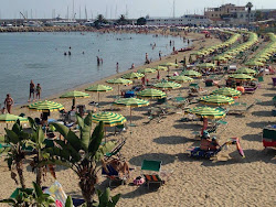 Foto di Spiaggia di Corso Trento Trieste con abbastanza pulita livello di pulizia