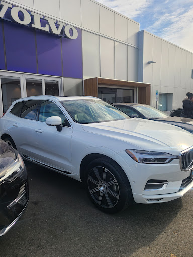 Kundert Volvo Cars Of Hasbrouck Heights, 140 NJ-17, Hasbrouck Heights, NJ 07604, USA, 