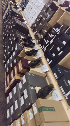 Shoe Store «DSW Designer Shoe Warehouse», reviews and photos, 9601 Skokie Blvd, Skokie, IL 60077, USA