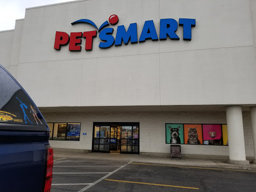 Pet Supply Store «PetSmart», reviews and photos, 5812 Youngstown Warren Rd, Niles, OH 44446, USA