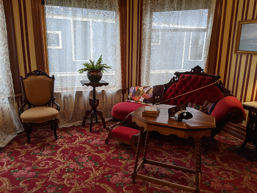 Tourist Attraction «Ernest Hemingway Birthplace», reviews and photos, 339 N Oak Park Ave, Oak Park, IL 60302, USA