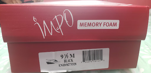 Shoe Store «DSW Designer Shoe Warehouse», reviews and photos, 8502 Eager Rd, Brentwood, MO 63144, USA