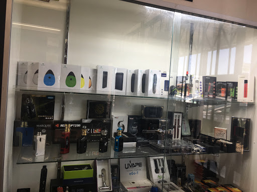 Tobacco Shop «3M Smoke Shop», reviews and photos, 644 W Chapman Ave, Placentia, CA 92870, USA