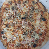 Plats et boissons du Pizzeria Le temps d'une Pizza à Marseille - n°9