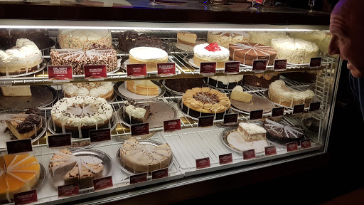 Shopping Mall «International Plaza and Bay Street», reviews and photos, 2223 N Westshore Blvd, Tampa, FL 33607, USA