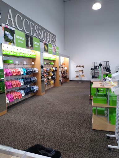 Shoe Store «DSW Designer Shoe Warehouse», reviews and photos, 375 E Altamonte Dr, Altamonte Springs, FL 32701, USA