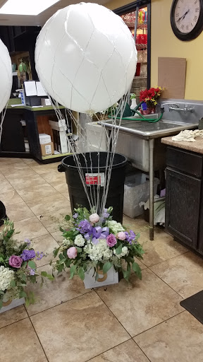 Florist «Flower Basket», reviews and photos, 302 N Lake St, Aurora, IL 60506, USA