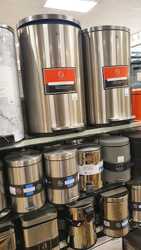 HomeGoods image