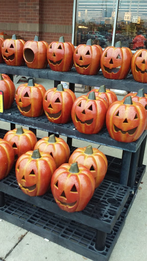 Grocery Store «Kroger», reviews and photos, 305 E Lewis and Clark Pkwy, Clarksville, IN 47129, USA