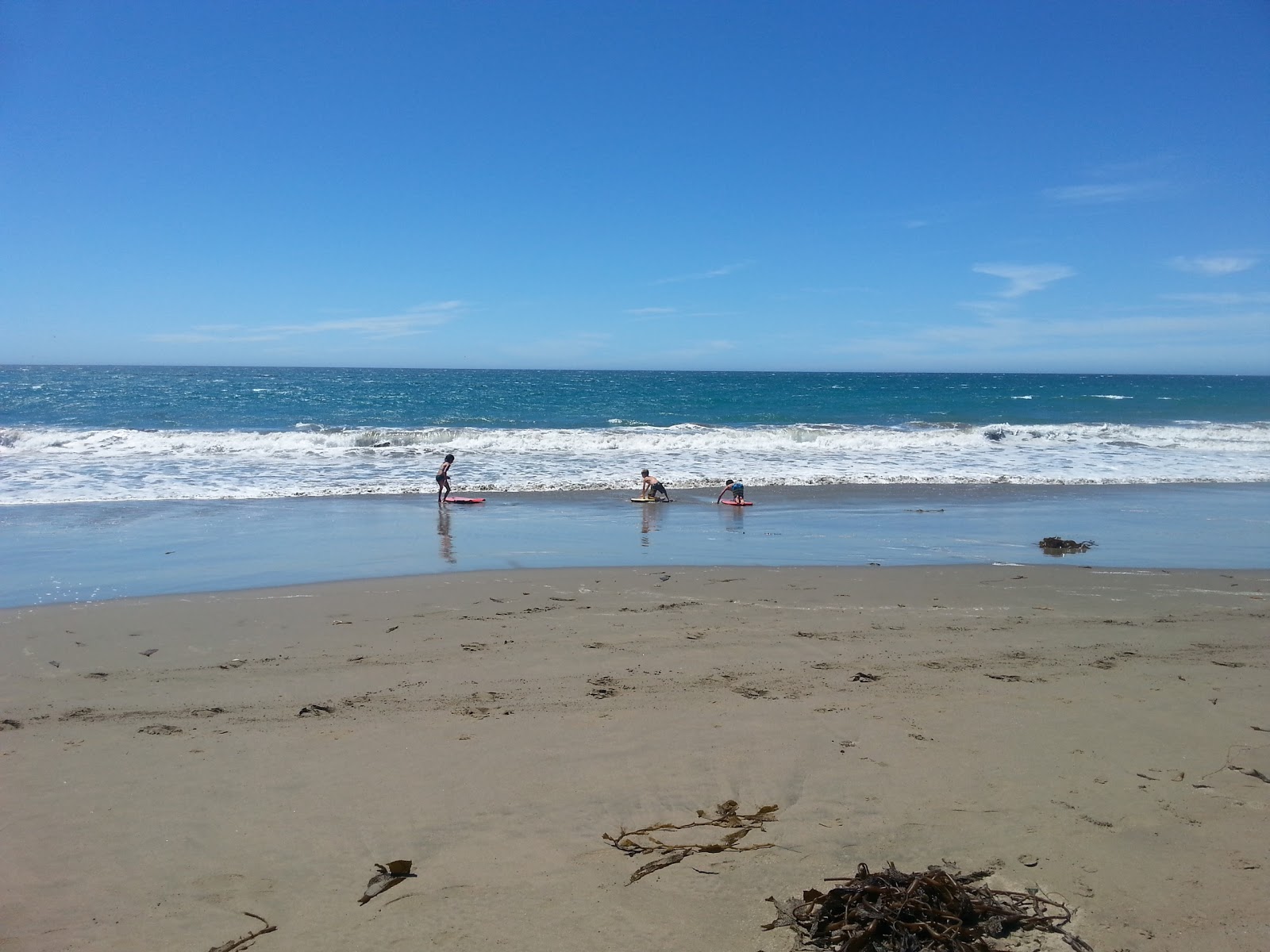 Morro Strand Beach的照片 带有灰沙表面