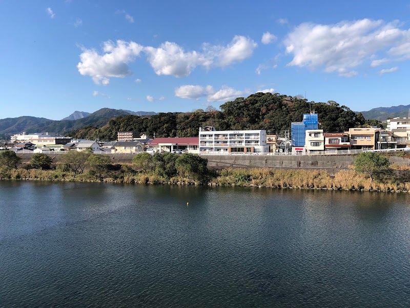 延岡市 川中コミュニティセンター