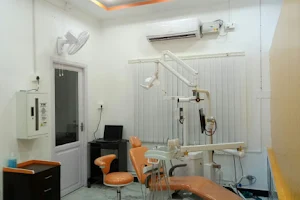 Dr Devi's Dental Clinic image