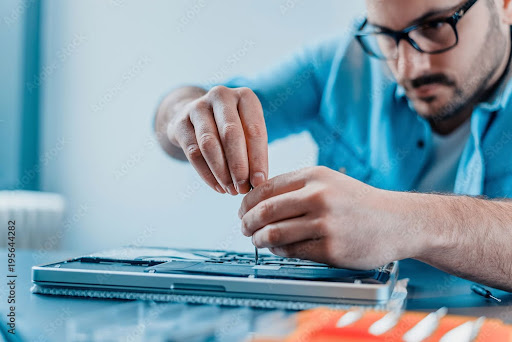 West LA Computer Expert image