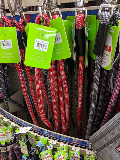 Pet Supply Store «PetSmart», reviews and photos, 9450 SE 82nd Ave, Portland, OR 97086, USA