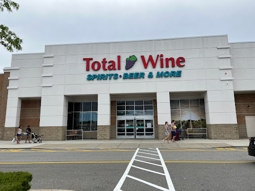 Wine Store «Total Wine & More», reviews and photos, 11 Mystic View Rd, Everett, MA 02149, USA