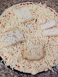 Photo n°40 de La boîte à pizz maen roch à Maen Roch ()