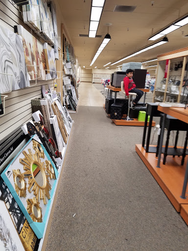 Clothing Store «Burlington Coat Factory», reviews and photos, 833 Lancaster Dr NE, Salem, OR 97301, USA