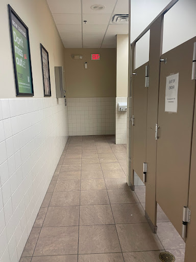 Outlet Mall «Tanger Outlet Williamsburg», reviews and photos, 150 Tanger Dr, Williamsburg, IA 52361, USA