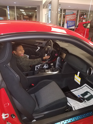 Toyota Dealer «Prime Toyota of Boston», reviews and photos, 1605 VFW Pkwy, West Roxbury, MA 02132, USA